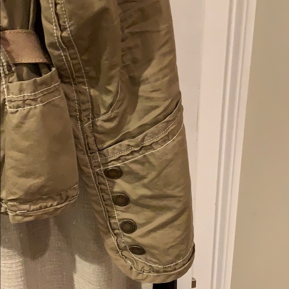 22 twenty two khaki jacket, Size Large. - Picture 3 of 7